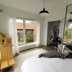 Light & Bright Apartment Near \'The Spot\' & Coogee